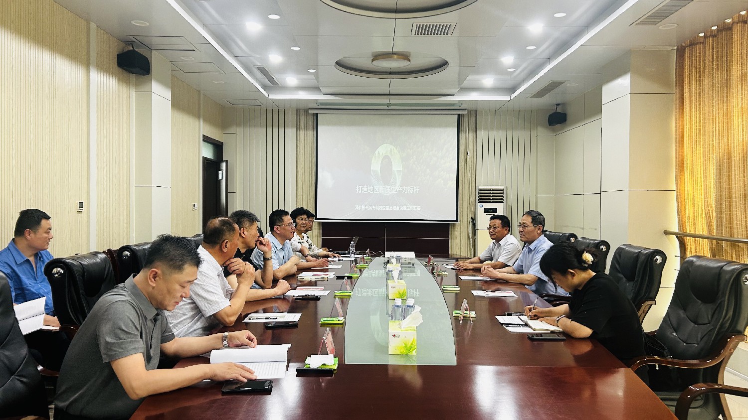 市人大領(lǐng)導蒞臨化工基地調(diào)研