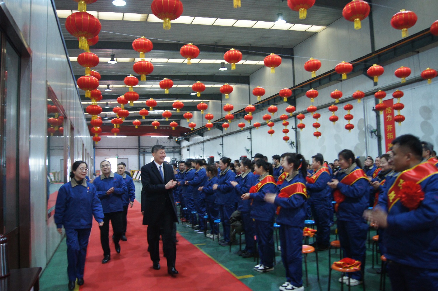 宗成偉參加魯機公司年度總結表彰大會
