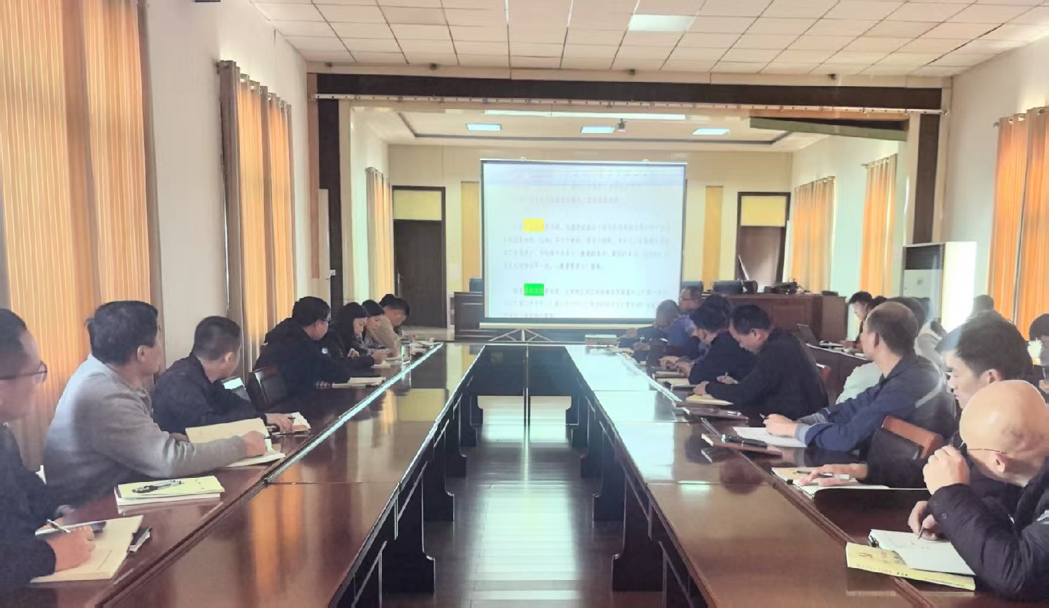 級索煤礦舉辦“公文寫作-金筆桿課堂”培訓(xùn)班